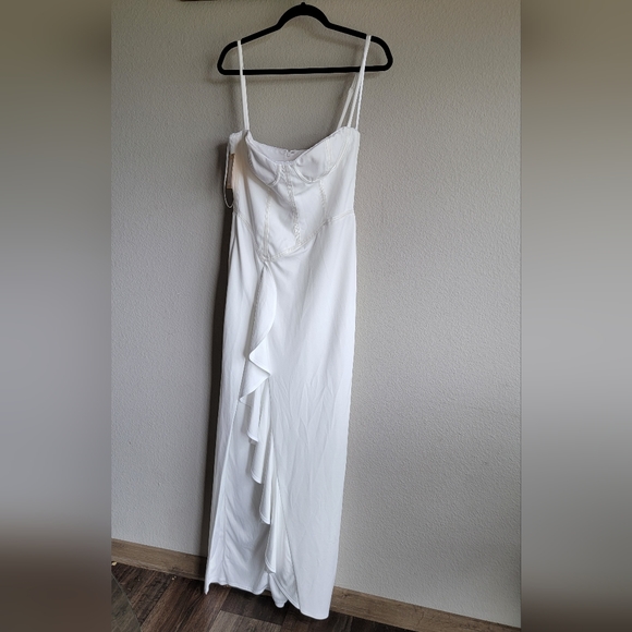 Katie May Eros Gown - Picture 4 of 11